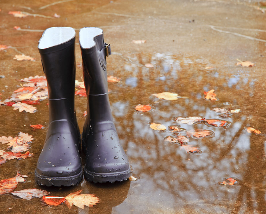 防水加工など水濡れ対策が施されたブーツの関連情報