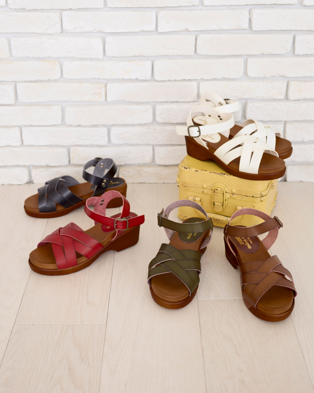 手染めクロスサンダル HP261423